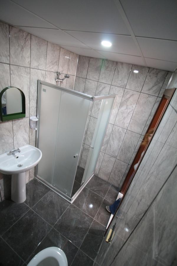 Deeps Hostel Eskişehir Extérieur photo
