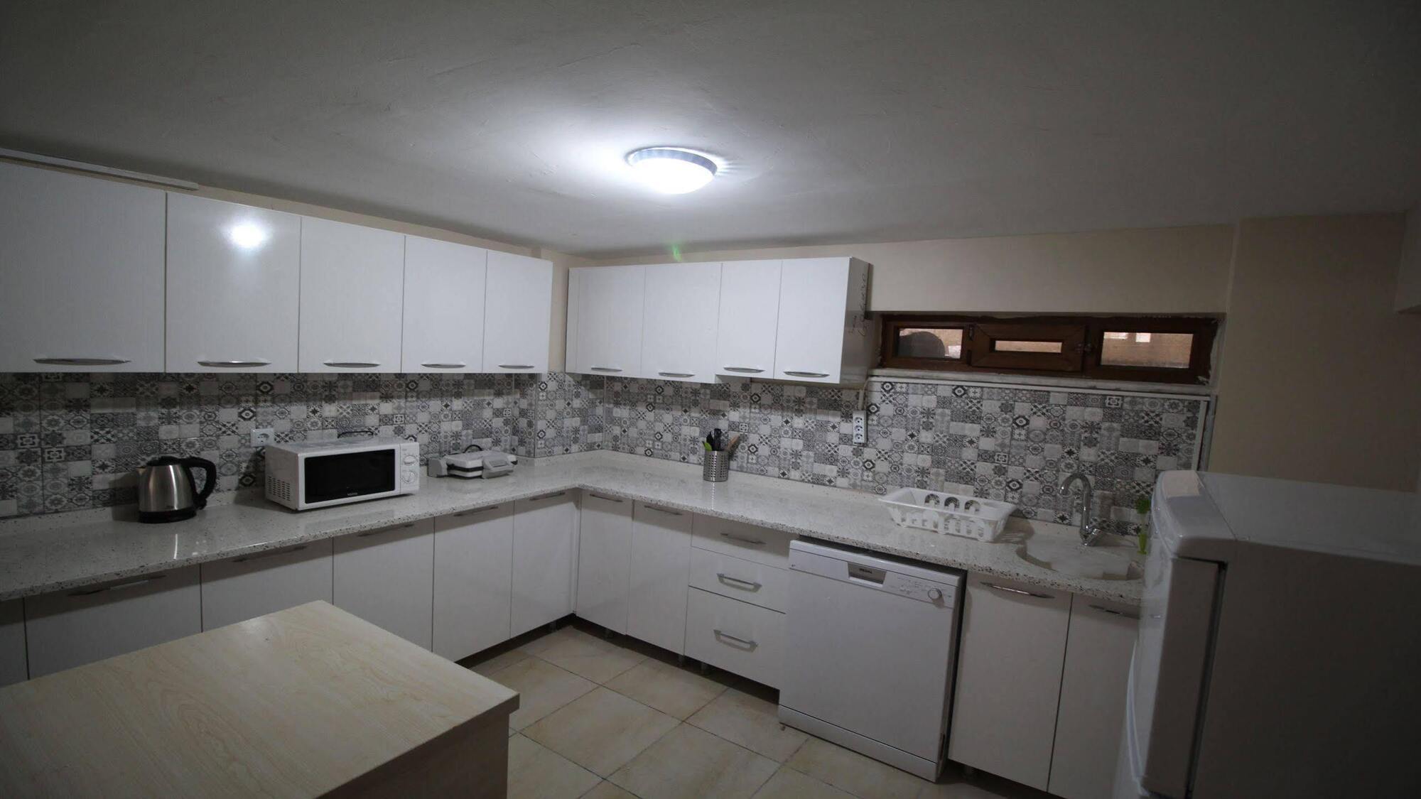 Deeps Hostel Eskişehir Extérieur photo